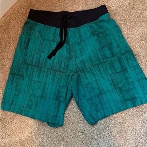 Lululemon XL shorts